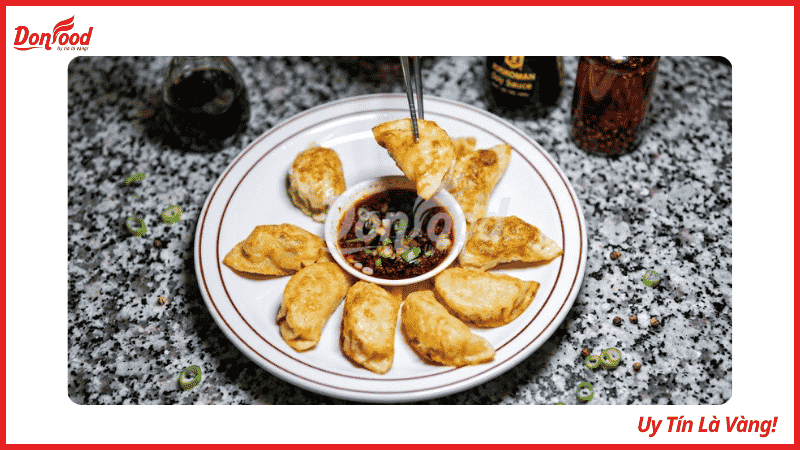 sủi cảo nhân thịt chiên